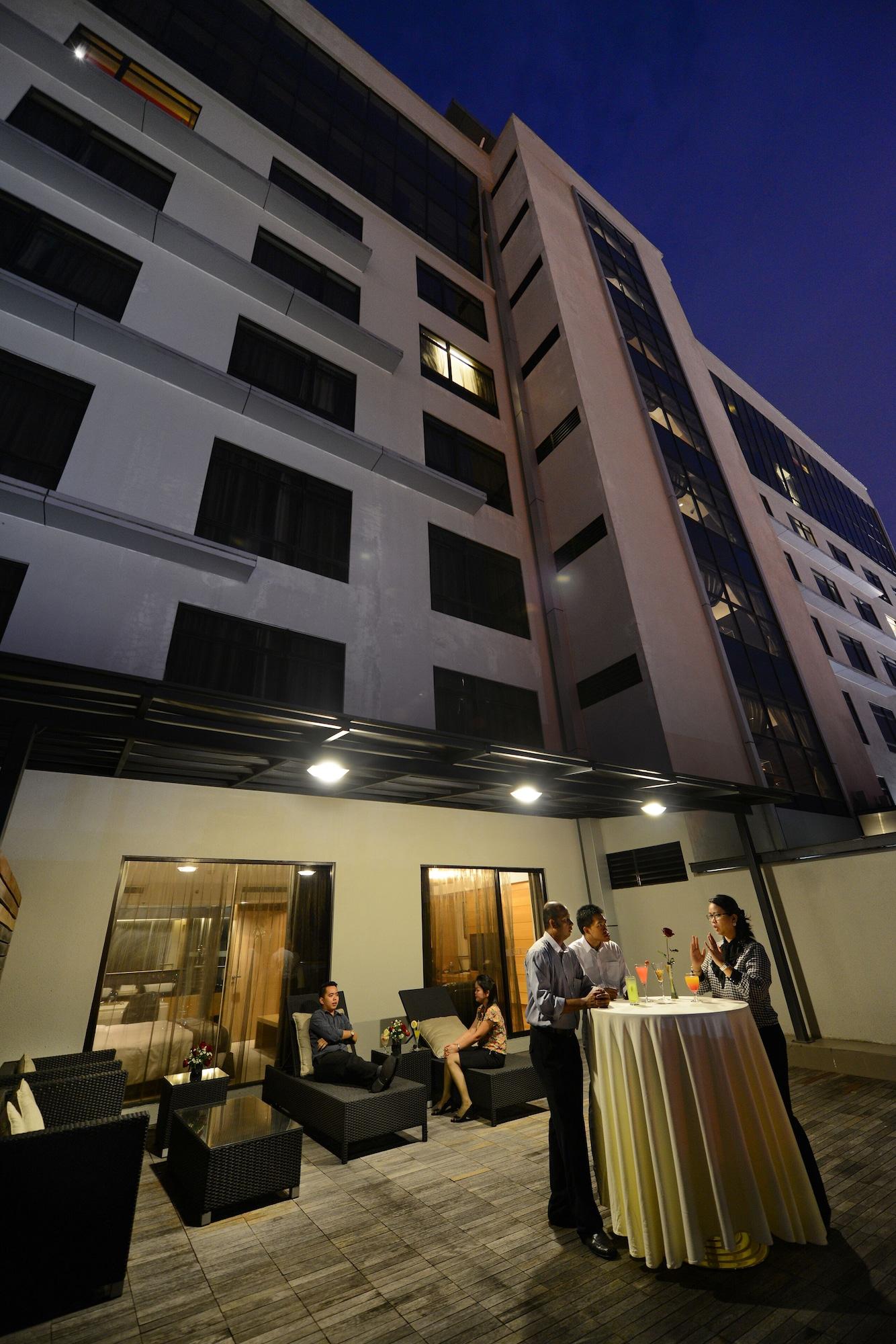 Horizon Hotel Kota Kinabalu Esterno foto